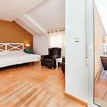 Madrid Отель 3*