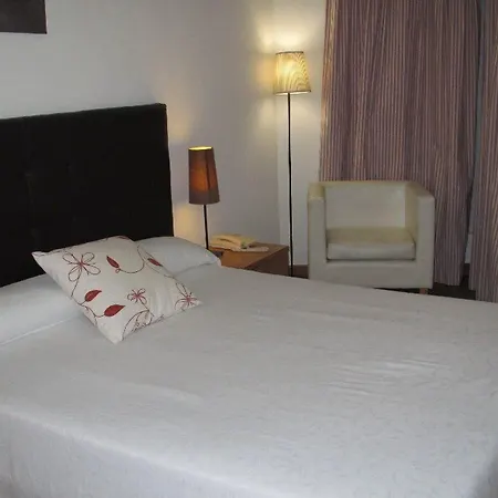 Madrid 3* تورّيفيِخا